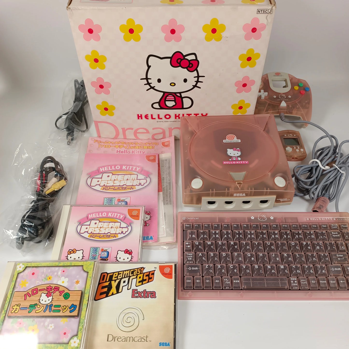 Dreamcast Hello Kitty Pink